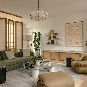 1.75 La Source Hotel