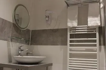 Hotel Jenner Paris