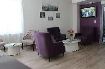 פריז Hotel Jenner