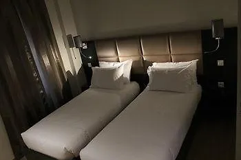 פריז Hotel Jenner